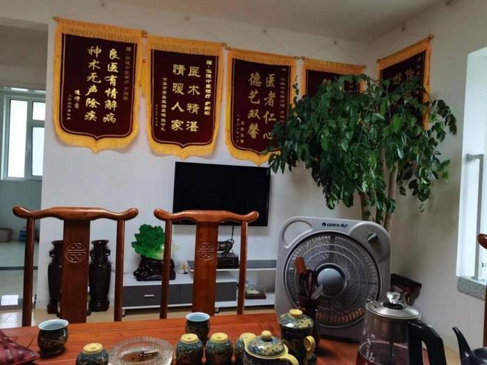 患者赠尹玉杰老师锦旗