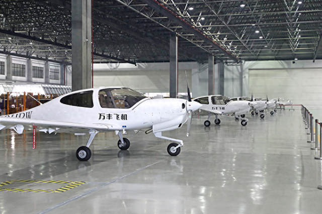 （万丰奥威对外展示的飞机产品。图片来源：公司官网）