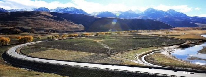 成都路桥精品工程，国道317线俄尔雅塘至岗托（川藏界）段改建公路。图源：成都路桥官网