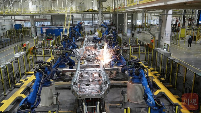 凯翼汽车生产车间。 罗顺 摄