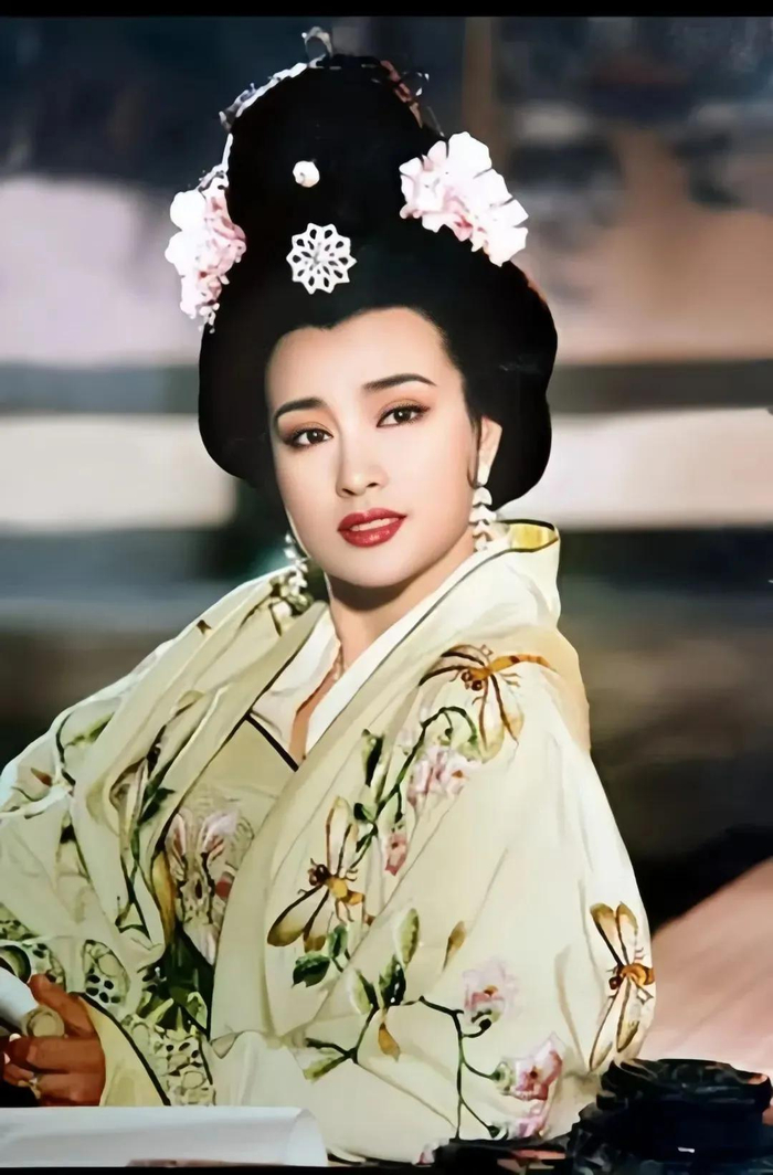 ▲ 刘晓庆《武则天》剧照