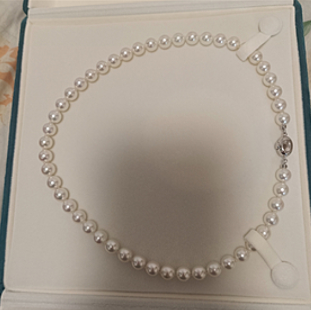 图片为原告收到的涉案商品。