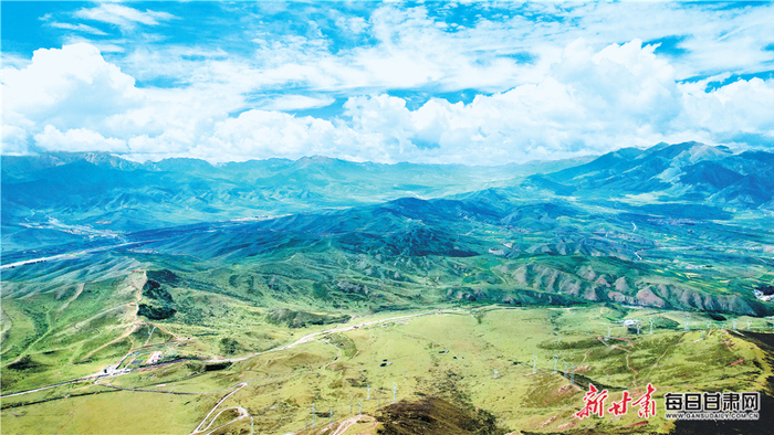 壮美乌鞘岭。新甘肃·甘肃日报记者 金奉乾