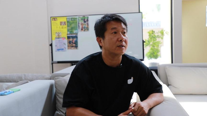 王羽接受采访（央广网记者  侯凯奇  摄）