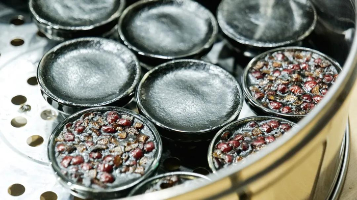 鸡屎藤钵仔糕。陈文 摄