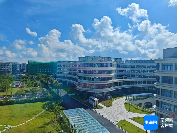 乐城先行区内的医疗机构。记者 苏桂除 摄