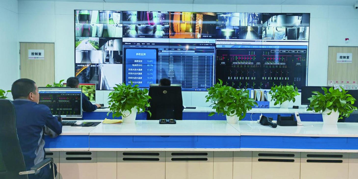 中国联通（青海）三江源国家大数据基地中控室。 张慧慧 摄