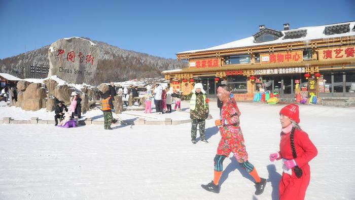 奔跑在雪乡美景之中