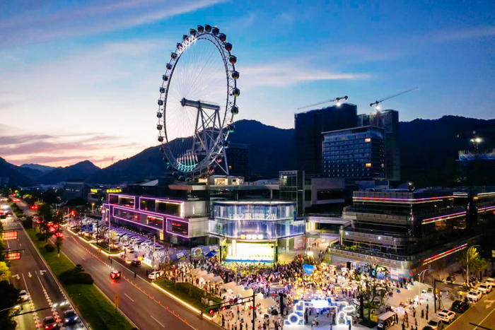 千岛湖青溪银泰城实拍图