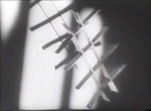  短片《回归理性》（Le retour à la raison，1923）剧照。