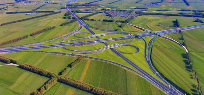 经济发展的“大动脉” 图片由省交通运输厅提供