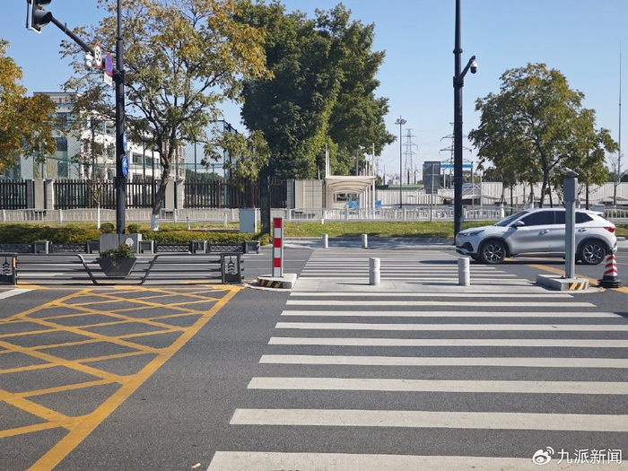 事故道路。图/九派新闻 久湃