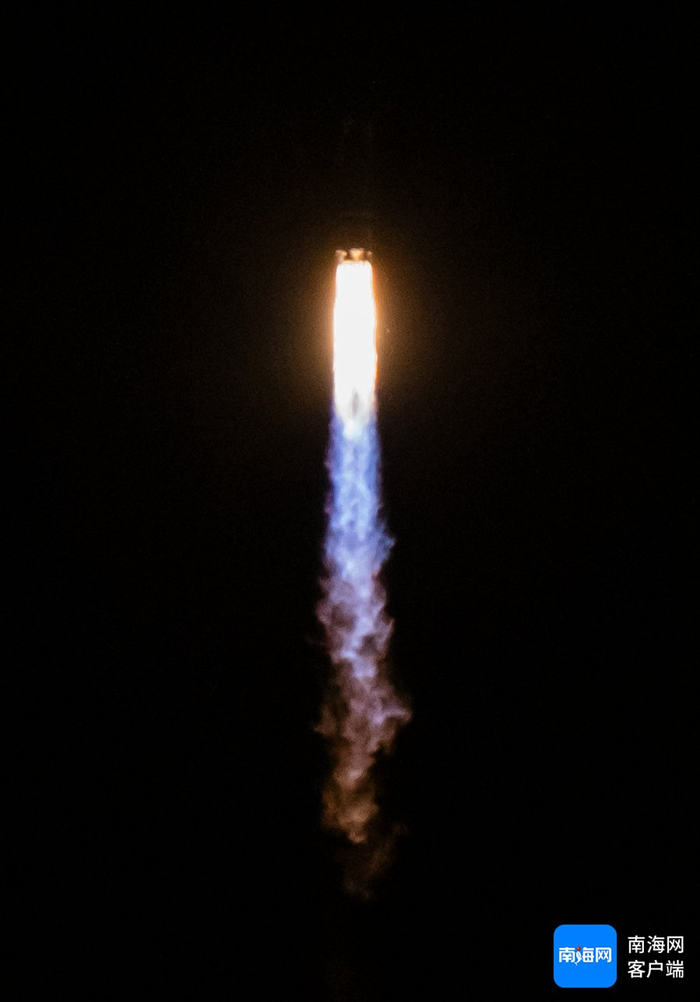2024年11月30日22时48分，我国首个商业航天发射场海南商业航天发射场首次发射取得圆满成功。记者 李昊 摄