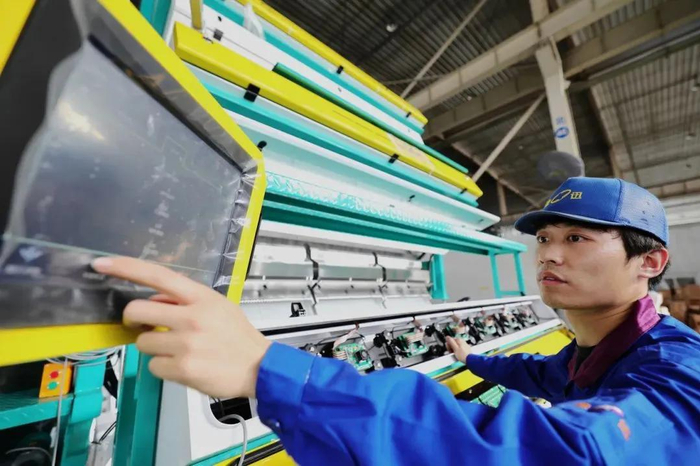 捷迅光电智能色选机。（图源：合肥新站区）