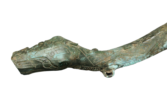 △青铜蛇 三星堆博物馆藏
