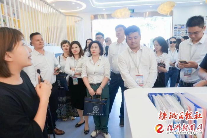 ▲株洲市民营企业家在厦门大学参加培训。图片来源：株洲市湖北商会微信公众号。
