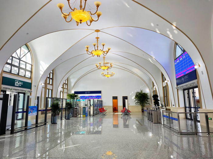 亚布力南站候车厅