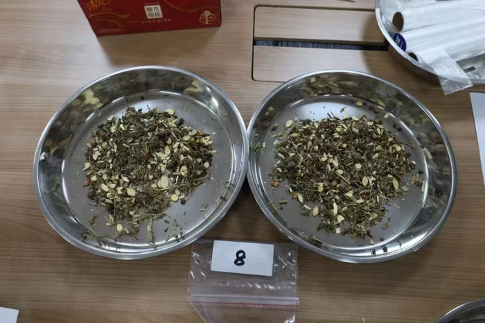 某款泡脚包宣传配料36味，实际鉴别味数仅为5味。市消保委图