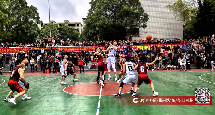 ▲樟市镇“村BA” 廖诗卉 摄