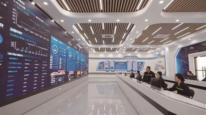 公司研发部门研讨产品质量提升