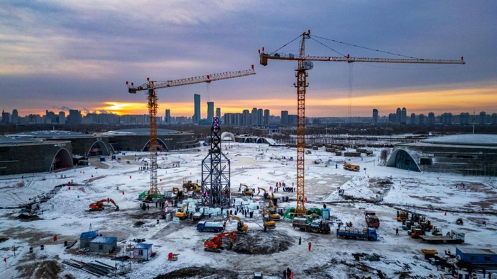 第二十六届哈尔滨冰雪大世界施工建设中（央广网发  哈尔滨冰雪大世界供图）