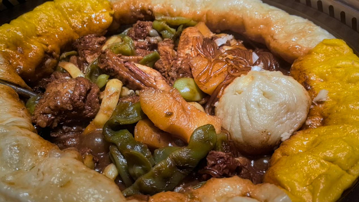 铁锅炖（央广网记者李雪  摄）