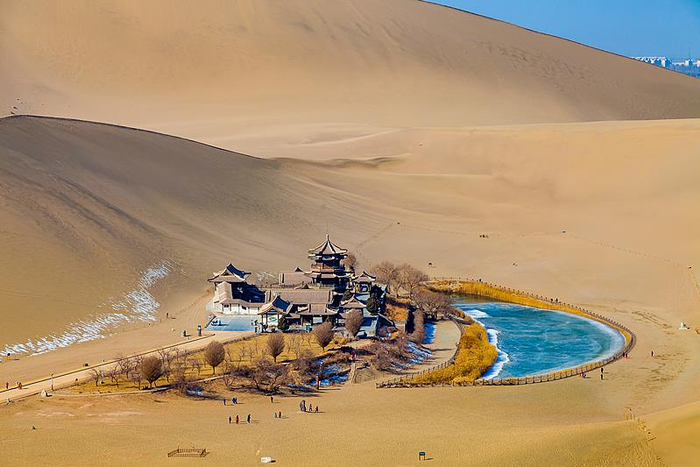 △鸣沙山月牙泉