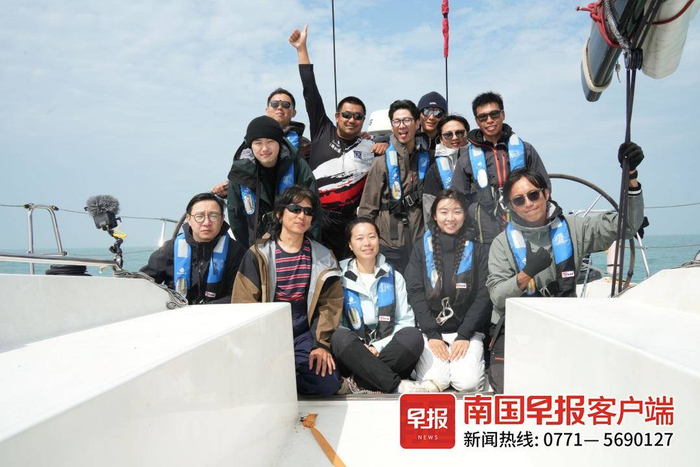 ▲“寻声大航海”团队成员合影。鲸鱼马戏团工作室供图