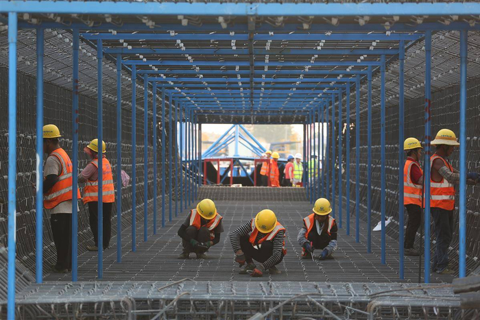 2024年9月1日，合武高铁首片预制箱梁顺利完成浇筑，标志着该线路上部结构施工正式启动。