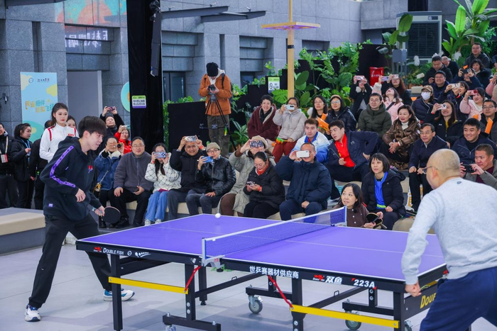 国乒队员走进玉林三巷·民谣里