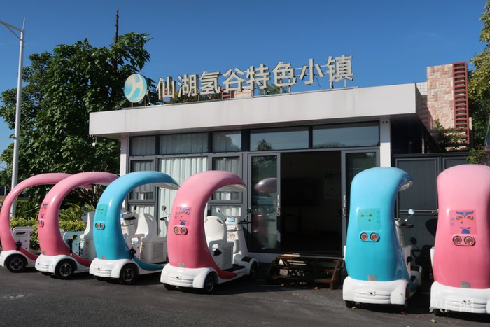 氢能游览车（央广网见习记者  郑少纯  摄）