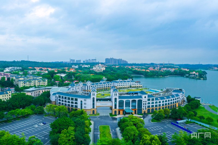 南海仙湖氢谷特色小镇（央广网发  受访者供图）