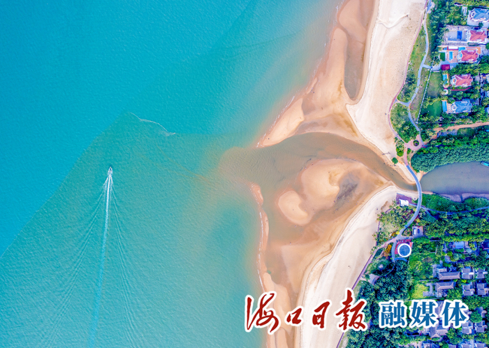 　　海口五源河国家湿地公园入海口处风光旖旎。海口日报融媒体记者 石中华 摄