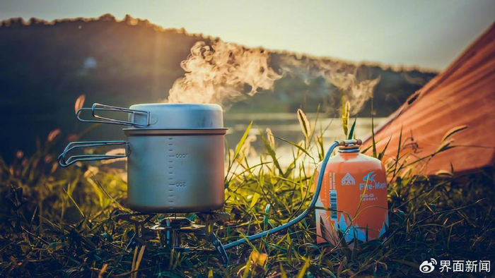 使用于高山场景的圆形高山罐 图片来源：火枫