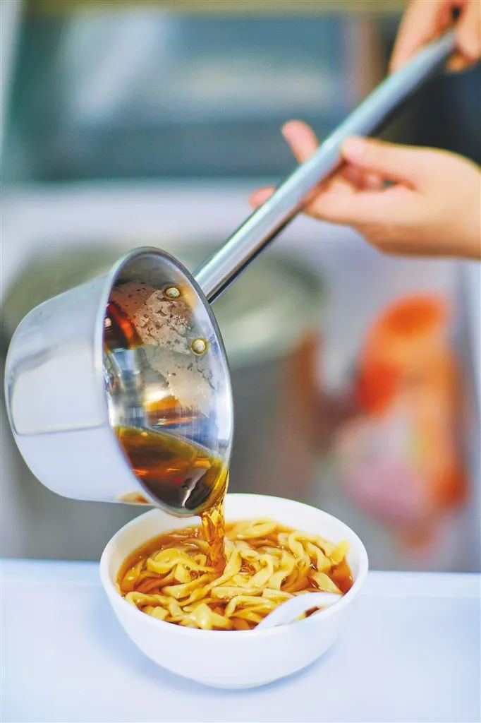 　糖水面。图片来源：海南日报