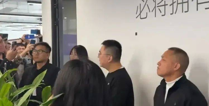 图源：每日经济新闻