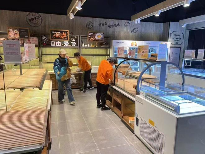 ●被抢空的烘焙店。图源：受访者