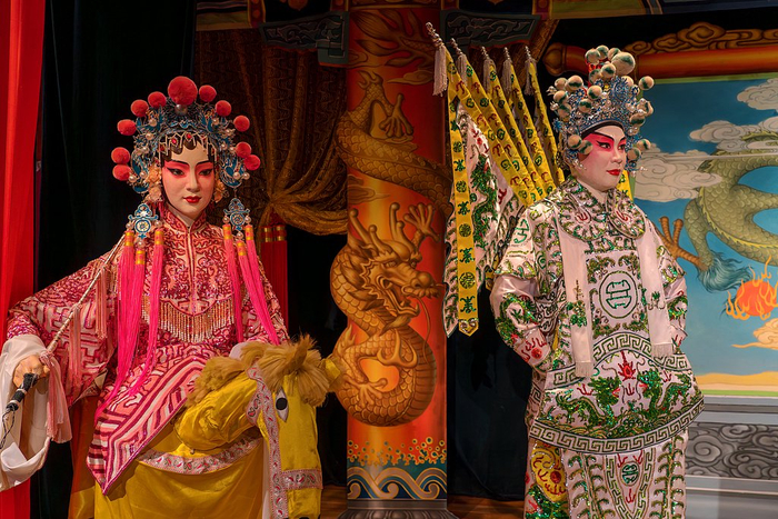 2024年11月17日，香港文化博物馆，粤剧文化展持续展出中。（视觉中国）