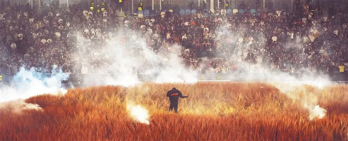 　　坎耶·维斯特世界巡回试听会-海口站。封烁 摄