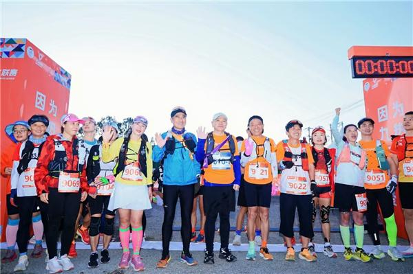  2024云南九大高原湖泊山水联赛首站——程海站正式开跑。赛事组委会 供图