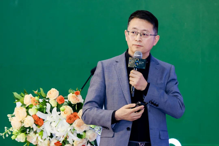 ▲图注：梵花世纪酒店集团董事长兼CEO蒲青山