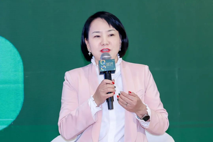 ▲图注：深圳温德姆至尊酒店副总经理邓和琴