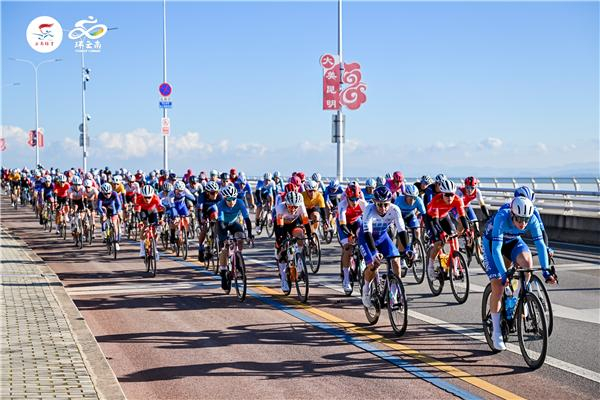  环云南公路自行车赛总决赛昆明站压轴上演。赛事组委会 供图