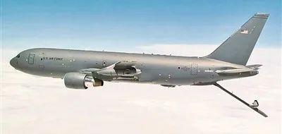 图③：美国KC-46A大型空中加油机。