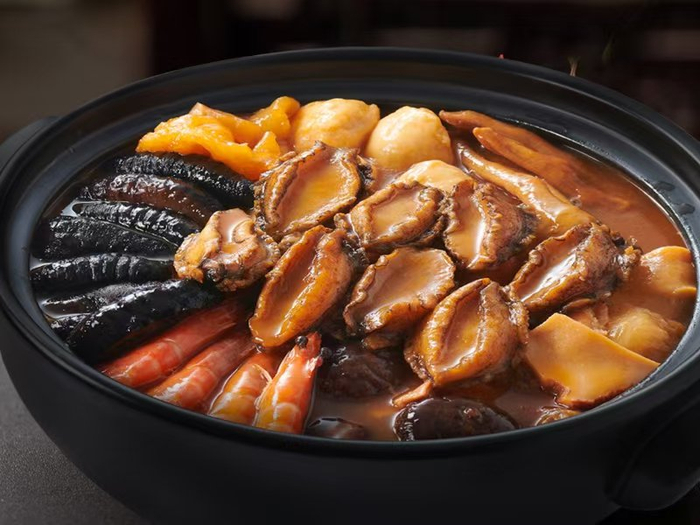 老字号美食。豫园文化饮食集团供图