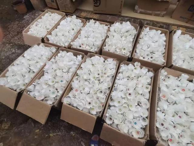 （回收的二手羽毛球）