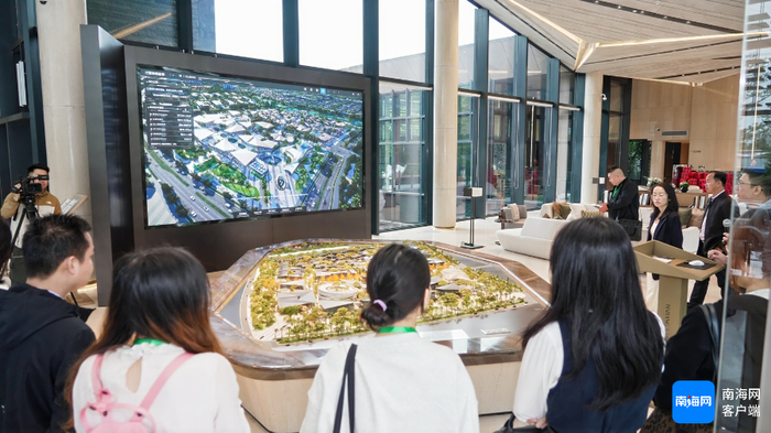 2024三亚海棠区媒体采风行探访“海棠故事”项目。海棠区委宣传部供图