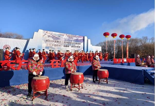 （开幕式舞蹈表演《冰雪鼓韵 欢乐虎林》）