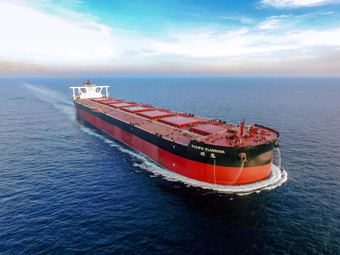 40万吨矿砂船“明惠”号-北海造船