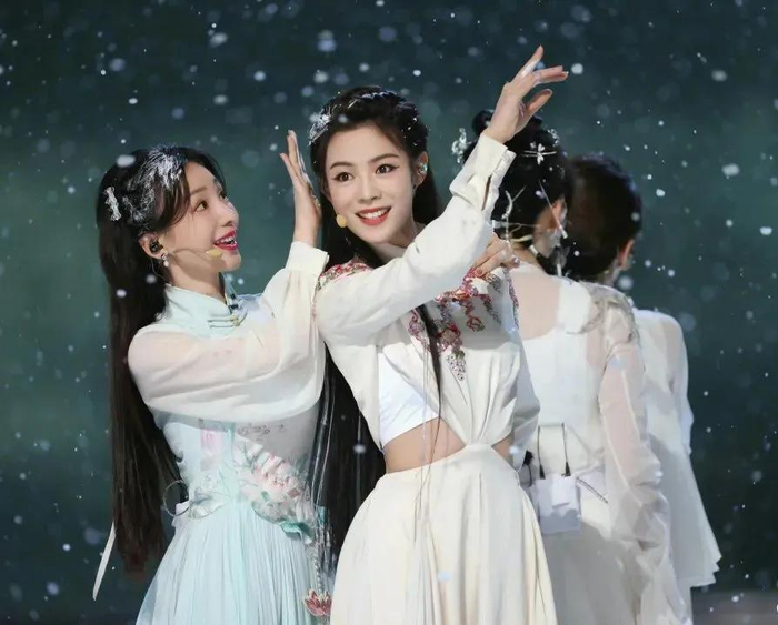 此前表演视频截图